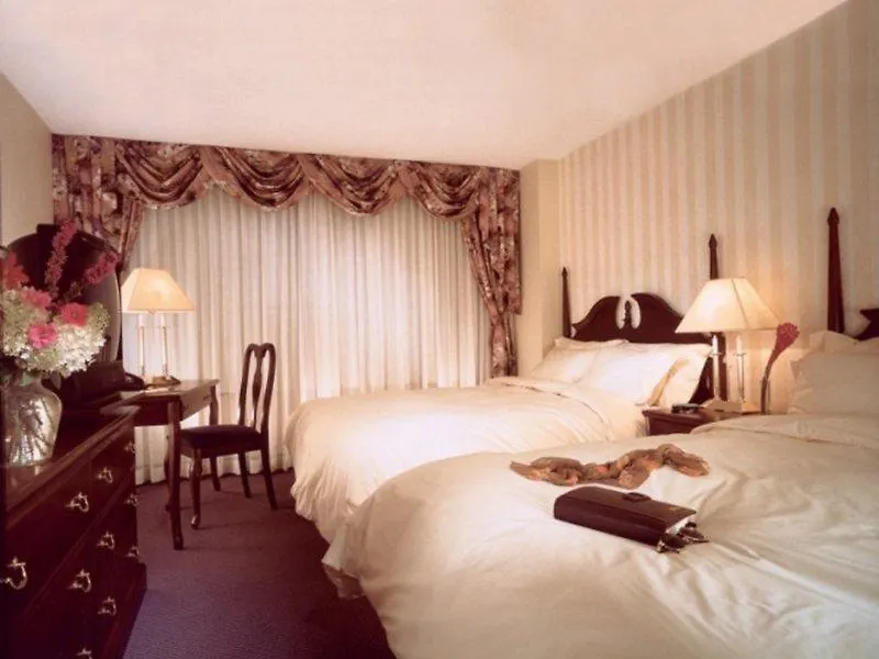 Hotel Maritime Plaza Montreal