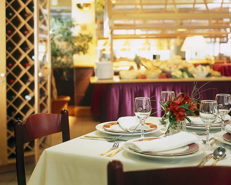 Hotel Maritime Plaza Montreal 4*,  Canada